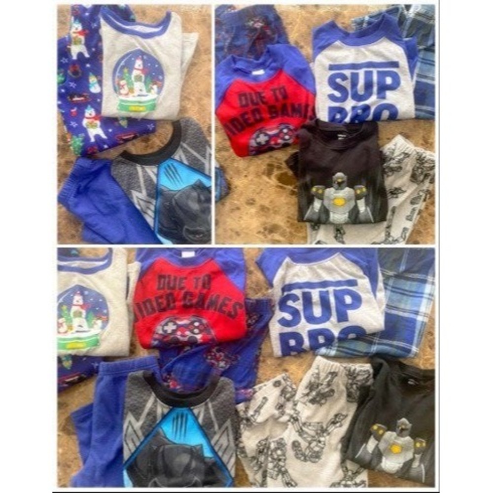 Boy's pajamas size 4t